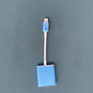 8-Pin to 3.5mm Audio Headphone Jack Adapter 2-in-1